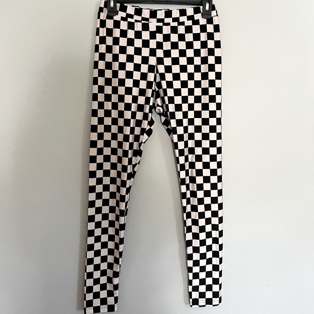 Divided black and white checkered leggings Small